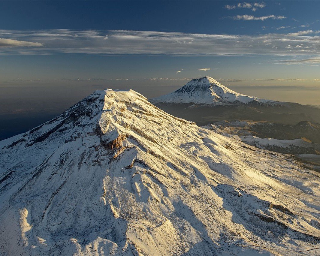 los-volcanes-izta-y-popo_aa6ada3e_1280x853