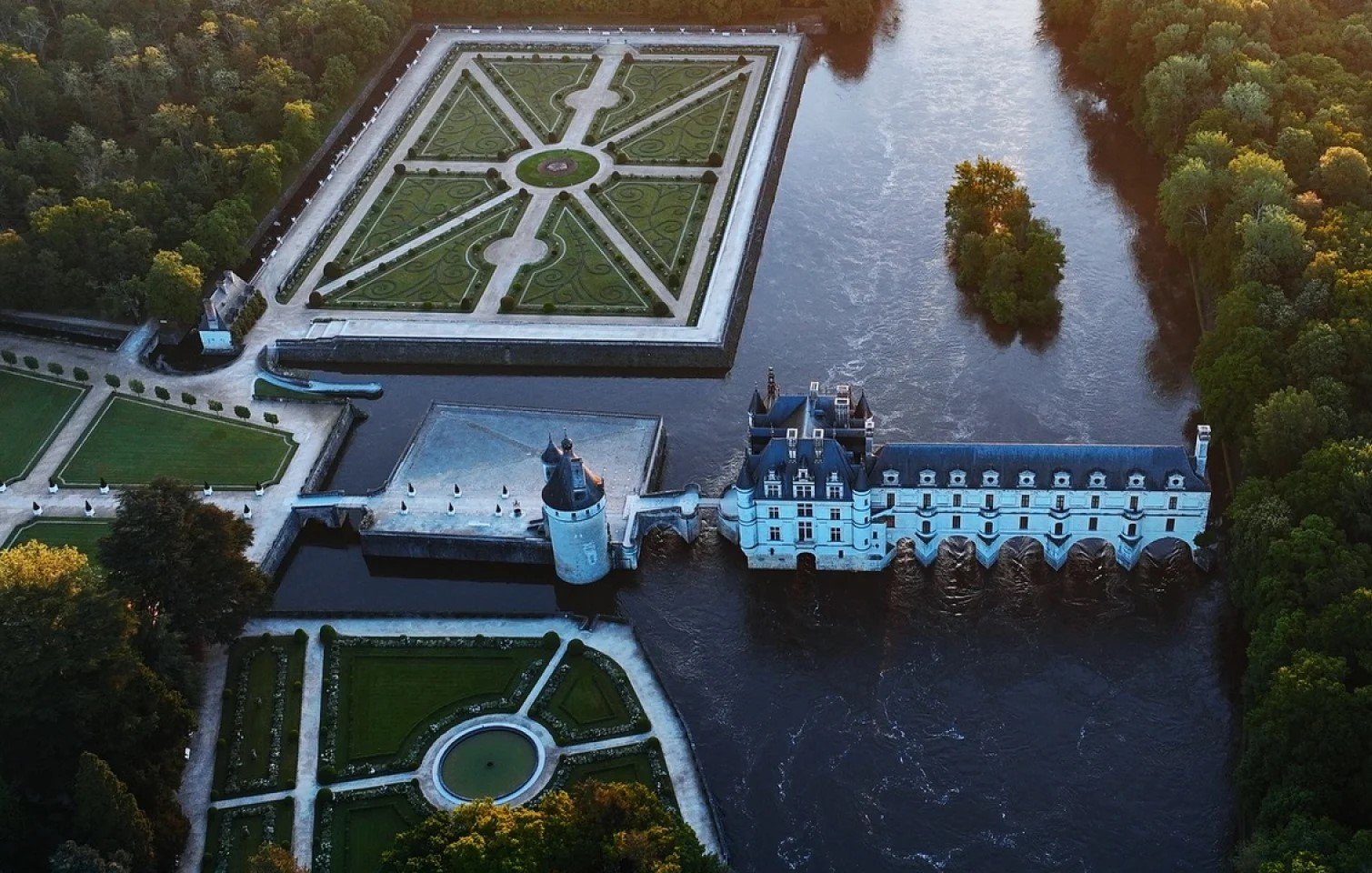 Davalia travel - droneofvisuals 1920x960 crop 1721383625