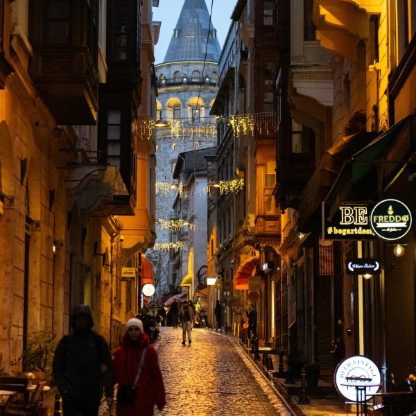 pexels-mahmut-32265879