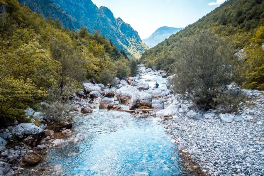 Theth-river-1024x768